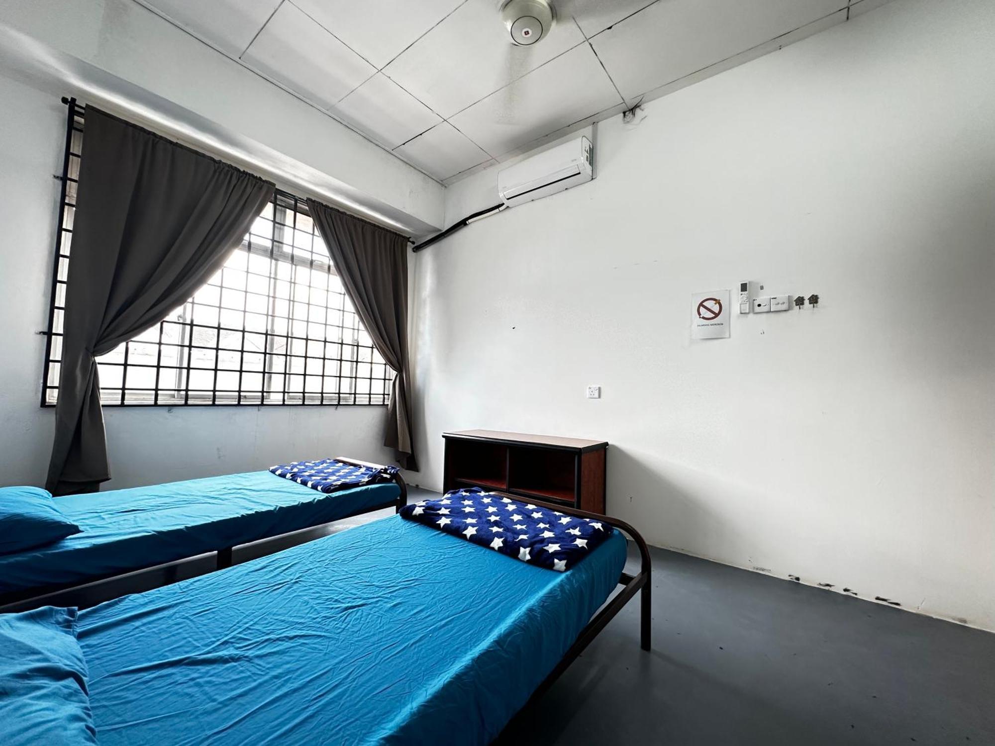 Jiaxin Dormitory - Puteri Wangsa 家馨旅舍 Ulu Tiram Εξωτερικό φωτογραφία