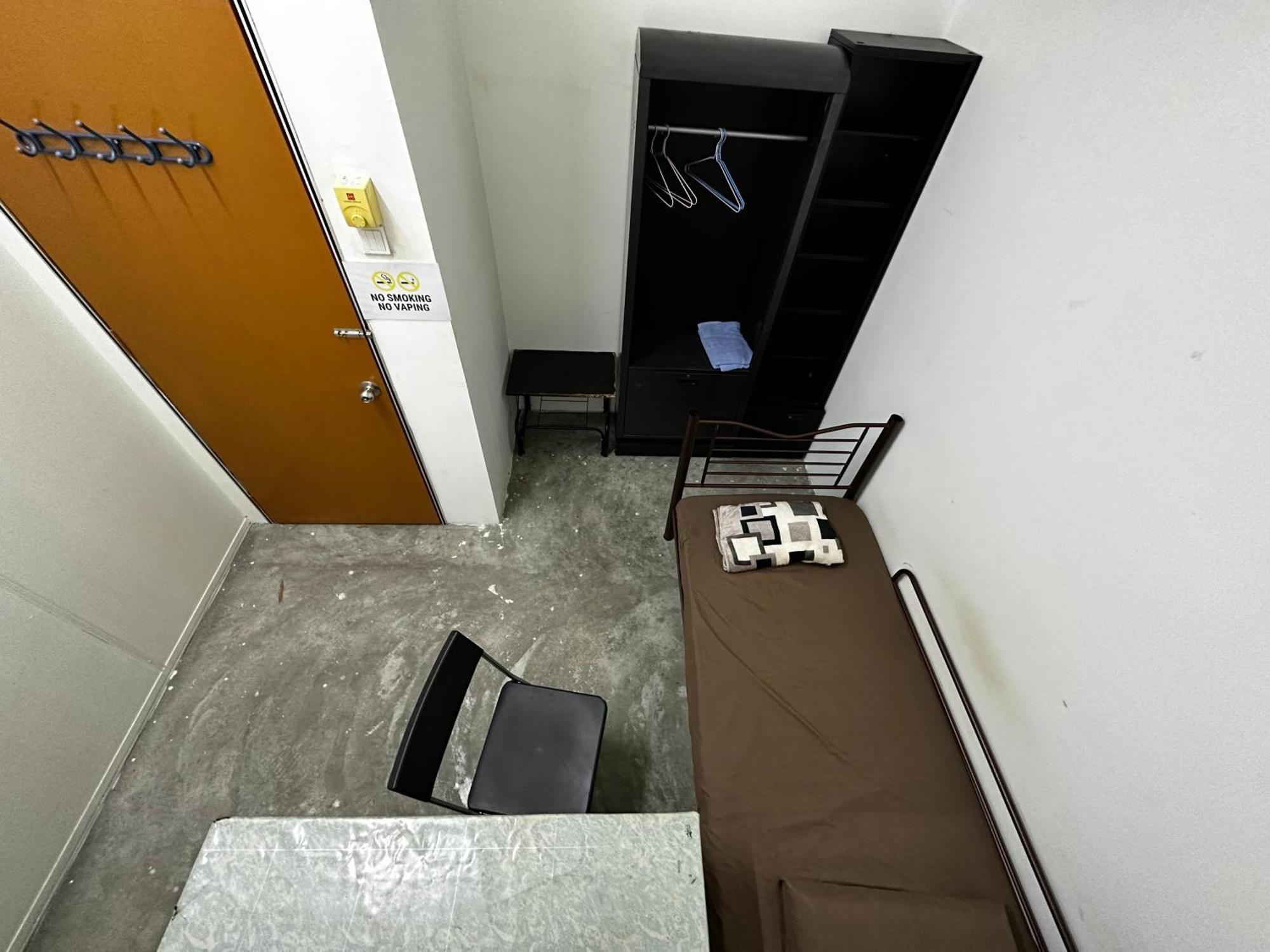 Jiaxin Dormitory - Puteri Wangsa 家馨旅舍 Ulu Tiram Εξωτερικό φωτογραφία